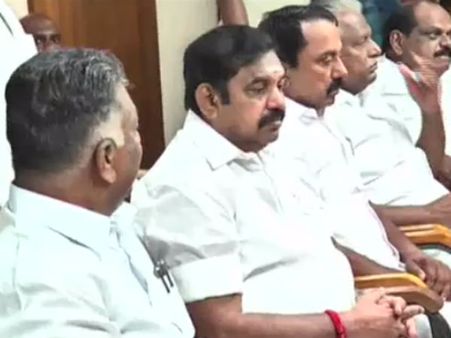அமைச்சரவையில் ஓர் அதிருப்தி குரல்! மெல்லவும் முடியாமல், விழுங்கவும் முடியாமல் தவிக்கும் முதல்வர்