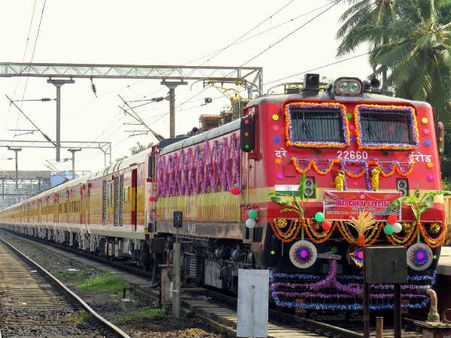 அந்தியோதயா ரயில்கள் மார்ச் 1 முதல் இயக்க வாய்ப்பு : குறைந்த செலவில் இனி பயணிக்கலாம்!