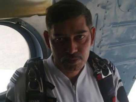 செக்ஸ் சாட்டில் மயங்கி ஐஎஸ்ஐக்கு ரகசிய ஆவணங்களை அளித்த இந்திய விமானப்படை அதிகாரி