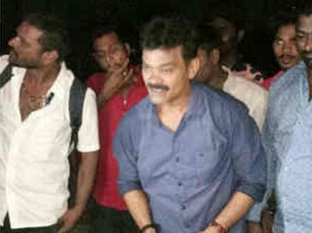 ரவுடி பினுவின் நண்பர் மாதவனை கரூரில் சுற்றி வளைத்த போலீஸ்