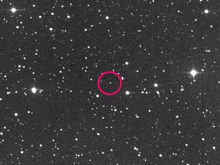 விண்வெளியில் ஹாயாக சுற்றும் 'டெஸ்லா ரோட்ஸ்டர் கார்'... டெலஸ்கோப்பில் கண்டறிந்த விஞ்ஞானிகள்!