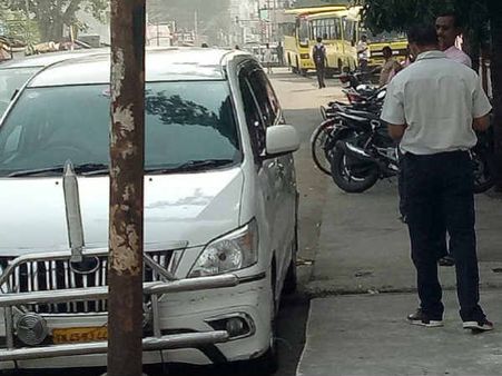 தனலட்சுமி சீனிவாசன் குழுமத்தினர் வீடுகளில் இரண்டாவது நாளாக தொடரும் ஐ.டி ரெய்டு