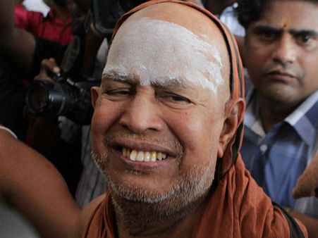 19 வயதில் இளைய மடாதிபதி, சங்கரராமன் கொலையில் கைது... ஜெயந்திரர் வாழ்க்கை வரலாறு பிளாஷ்பேக்!