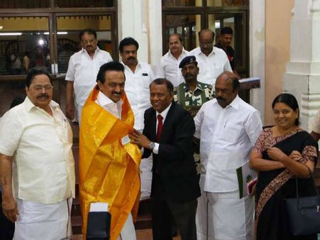 ஹார்வார்டு பல்கலைக்கழக தமிழ் இருக்கை அமைய ரூ. 1 கோடி நிதியை வழங்கினார் மு.க.ஸ்டாலின்