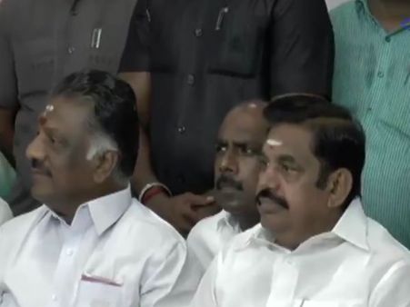 சின்னசாமி நீக்கப்பட்ட விவகாரத்தில் முதல்வர், துணை முதல்வருக்கு நோட்டீஸ்!