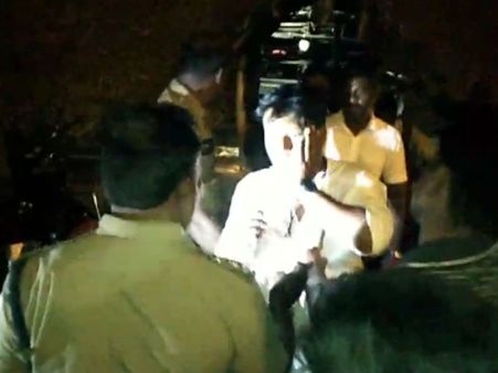 சென்னை போலீஸ் ஆபரேஷனில் பகீர்.. ரவுடிகளாக பிடிபட்ட வக்கீல்கள், மாணவர்கள்