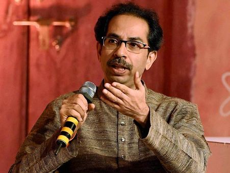 குஜராத்தில் டிரைலர், ராஜஸ்தான் இடைவேளை.. 2019ல் பாஜகவுக்கு இருக்கு கிளைமேக்ஸ்: சிவசேனை கடும் தாக்கு