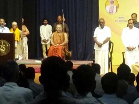 தமிழ்த்தாய் வாழ்த்து அவமதிப்பு விவகாரம்... தன்னிலை விளக்கம் அளிப்பதாக விஜயேந்திரர் மனு!