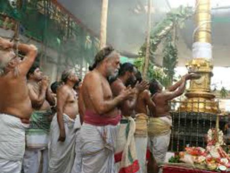 ஆன்மீகத்தில் உச்சத்தை தரும் திருமயிலை கபாலீஸ்வரர் கொடியேற்றம்!