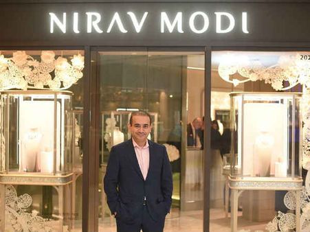 31 வங்கிகளுக்கு தொடர்பு.. ஆக்சிஸ், ஐசிஐசிஐக்கு சம்மன்.. பூதாகரமாகும் நீரவ் மோடி விவகாரம்