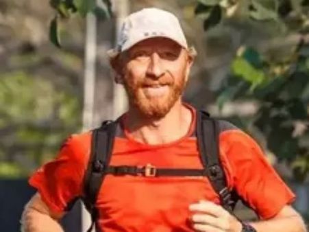 ட்ரெக்கிங் கிளப் உரிமையாளர் பீட்டர் வீட்டில் தேனி போலீசார் சோதனை