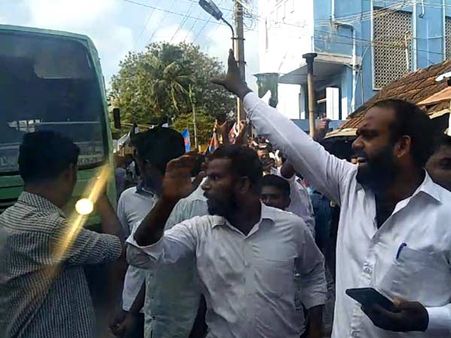 வி.எச்.பி. ராமராஜ்ய ரதயாத்திரையை கண்டித்து சென்னை, சேலத்தில் சாலை மறியல்!