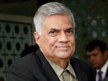 இலங்கை பிரதமர் ரணிலுக்கு எதிராக நம்பிக்கை இல்லா தீர்மானம் 