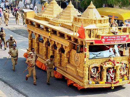 ராமேஸ்வரத்தில் மாற்றுப்பாதையில் சென்ற ரத யாத்திரை தடுத்து நிறுத்தம் - நெல்லை நகருக்குள் நுழைய தடை