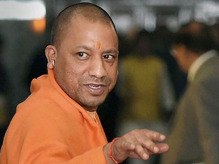 நமாஸ், ஹோலி: உ.பி. முதல்வரின் சர்ச்சை பேச்சு: குவியும் கண்டனங்கள்