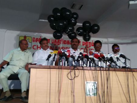 சென்னையில் பொதுவெளியில் ஐபிஎல் வீரர்கள் மீது தாக்குதல் நடந்தால் நாங்கள் பொறுப்பு அல்ல- வேல்முருகன்