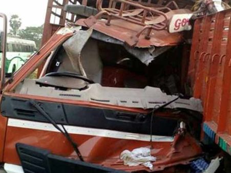 மதுராந்தகம் அருகே லாரி - மினி லாரி மோதி பயங்கர விபத்து.. 3 பேர் பலி.. பலர் காயம்