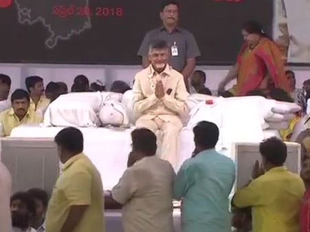 ஆந்திராவுக்கு சிறப்பு அந்தஸ்து கோரி முதல்வர் சந்திரபாபு நாயுடு தனது பிறந்தநாளான இன்று உண்ணாவிரதம்!