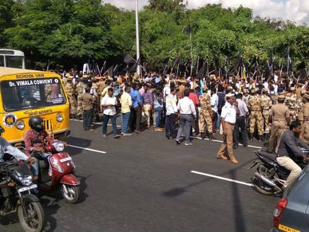 சென்னையில் எந்தெந்த இடத்தில் போராட்டம் நடத்தலாம்? பட்டியல் வெளியிட்டது சென்னை போலீஸ்!