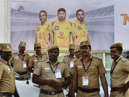 ஐபிஎல் போட்டிகள் மாற்றம்: சென்னை போலீஸ் மீது பழியைப் போடும் ராஜீவ் சுக்லா!