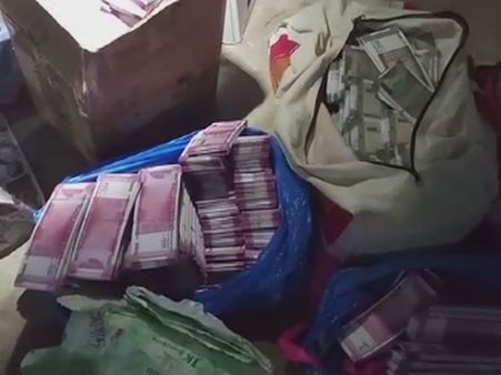 கர்நாடகா தேர்தல்: ரூ7 கோடி கள்ள ரூபாய் நோட்டுகள் அதிரடி பறிமுதல்!