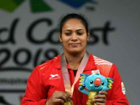 காமன்வெல்த் போட்டியில் தங்கம் வென்ற பூனம் யாதவ் மீது வாரணாசியில் கல் வீசி தாக்குதல்