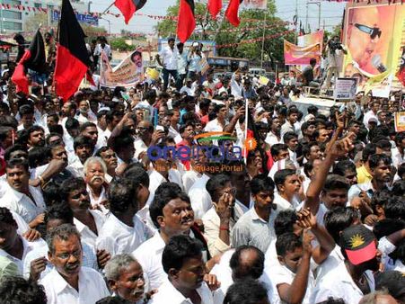 காவிரி: சென்னையில் 30 இடங்களில் மறியல்: திமுகவினர் கைது