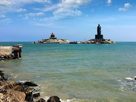 மீனவர்களை கதிகலக்கிய கடல் சீற்றம் குறைகிறது... இயல்பு நிலைக்கு திரும்புகிறது குமரி