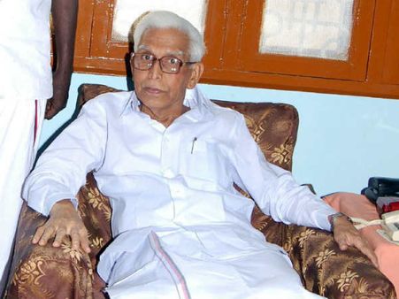 முன்னாள் அமைச்சர் செ மாதவன் உடல் நலக்குறைவால் காலமானார் - இன்று இறுதிச்சடங்கு