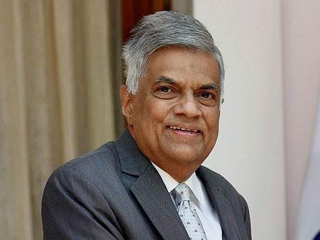 நம்பிக்கை இல்லா தீர்மானம் தோல்வி: தப்பியது ரணிலின் பிரதமர் பதவி: ஆனால் கிளம்பியது புது பிரச்சினை