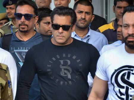 மான் வேட்டையாடிய வழக்கில் இன்று தீர்ப்பு… சல்மானுக்கு 6 ஆண்டு சிறை கிடைக்கலாம்