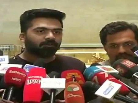 அரசியல் நோக்கத்துக்காக நான் எதையும் செய்யவில்லை.. சொல்கிறார் சிம்பு