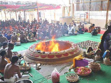 அக்ஷய திருதியை: தன்வந்திரி பீடத்தில் சகல ஐஸ்வர்யம் தரும் லஷ்மி குபேரர் மஹா யாகம்