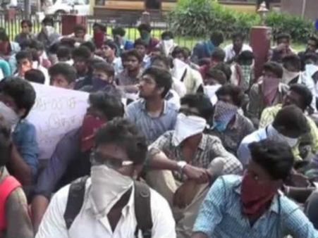 காவிரி மேலாண்மை வாரியம் அமைக்க வலியுறுத்தி களத்தில் இறங்கிய மாணவர்கள் - போராட்டம் தீவிரம்