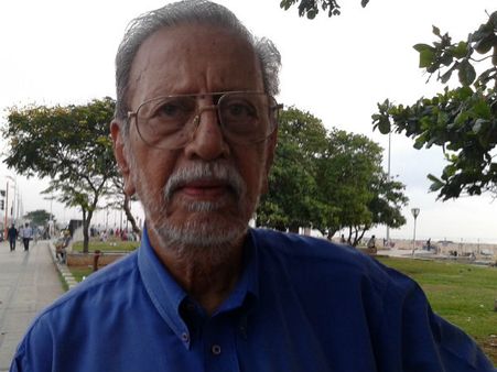 கர்நாடகாவை சேர்ந்தவர் தமிழக முதல்வர்.. எரிகிற நெருப்பில் எண்ணெய் ஊற்றும் சாருஹாசன்