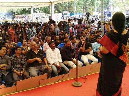 ஒன்றுபட்ட போராட்டங்கள்தான் மாற்றங்களை கொண்டு வரும்: சென்னையில் படைப்பாளிகள் அறைகூவல்