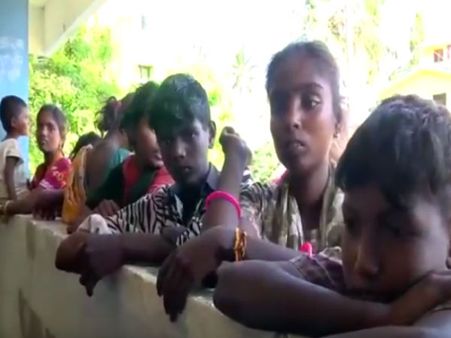 பண்ருட்டி அருகே கரும்பு தோட்டத்தில் வேலை பார்த்த கொத்தடிமைகள் 17 பேர் மீட்பு