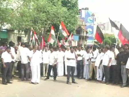 தூத்துக்குடி துப்பாக்கி சூடு..சென்னையில் திமுக மறியல் போராட்டம்.. ஆயிரக்கணக்கானோர் கைது!