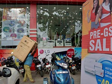 கோடை முடிந்த உடன் டிவி, ஃபிரிட்ஜ், ஏசி, வாசிங் மெஷின் விலை உயரப்போகுது - காரணம் ஜிஎஸ்டி