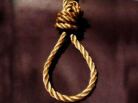 காட்பாடியில் உடலில் ரத்த காயங்களுடன் தூக்கில் தொங்கிய வடமாநில இளைஞர்.. அடித்து கொலையா? என விசாரணை