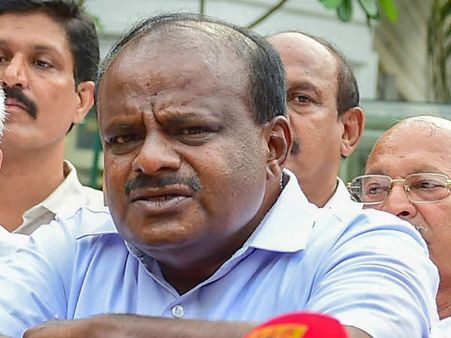 கர்நாடக அமைச்சரவை ஒதுக்கீட்டில் பிரச்சனை.. காங்கிரஸ் விடாப்பிடி... குமாரசாமி புலம்பல்