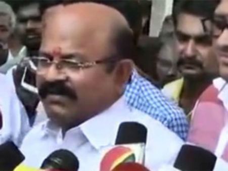 விரைவில் தூத்துக்குடி மக்கள் தாய் மடியில் அமர்வார்கள், கைவிட மாட்டோம்.. பொள்ளாச்சி ஜெயராமன்