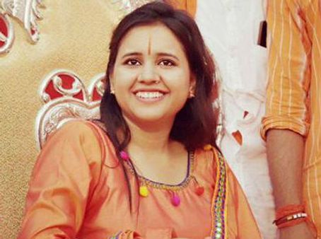 பீஃப் சாப்பிட்டால் கழுத்தை அறுங்கள்.. சாத்வி சரஸ்வதி சர்ச்சை.. பீஃப் சமைத்து அனுப்பும் மலையாளிகள்