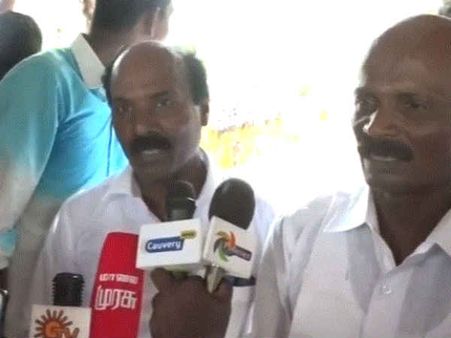 சிவகங்கை அருகே மஞ்சுவிரட்டு விழா.. சீறிப்பாய்ந்த 600 காளைகளை அடக்க முயன்ற 250 காளையர்கள்!