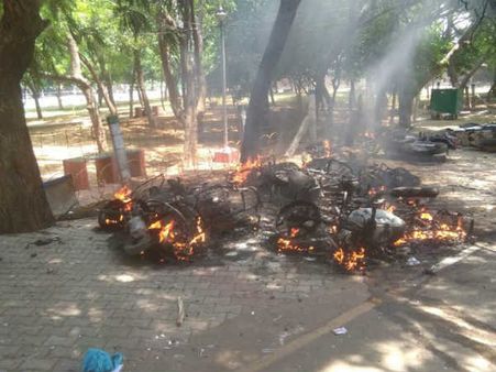 தமிழனுக்கு உயிர் போனால் என்ன? ஸ்டெர்லைட் படுகொலையை கண்டுகொள்ளாத வடஇந்திய ஊடகங்கள்!