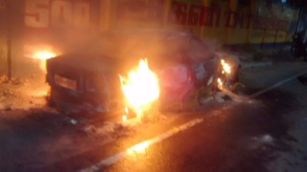 தூத்துக்குடி பாமக மாவட்ட செயலாளரின் காருக்கு தீ வைப்பு.. மர்மநபர்களுக்கு போலீஸ் வலை!