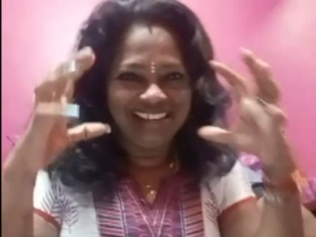 கல்பனா அக்காவையே தூக்கிச் சாப்பிடும் ‘சித்ரா ஆண்ட்டி’... கலக்கல் டப்ஸ்மாஷ் ராணி!