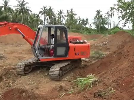 தண்ணீர் பற்றாக்குறை.. குளம் அமைக்க ரூ.1 கோடி நிலம் தானம்.. சபாஷ் விவசாயிகள்