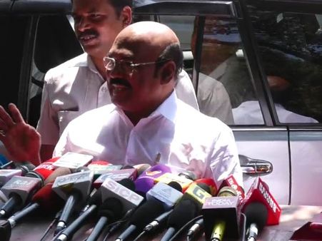 நீயும் பொம்மை, நானும் பொம்மை, நினைச்சி பார்த்தா எல்லாம் பொம்மை.. சொல்கிறார் அமைச்சர் ஜெயக்குமார்