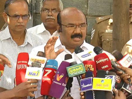 கமல்ஹாசன், டொனால்ட் ட்ரம்ப், கிம்மை சந்தித்தாலும் கவலையில்லை.. ஜெயக்குமார் பேட்டி